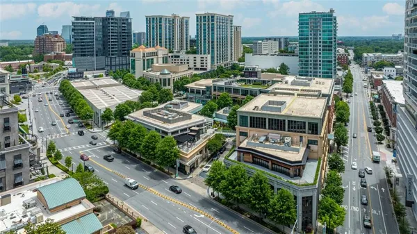 $1,799 | 2870 Pharr Ct S Northwest, Unit 2704, Atlanta, GA 30305