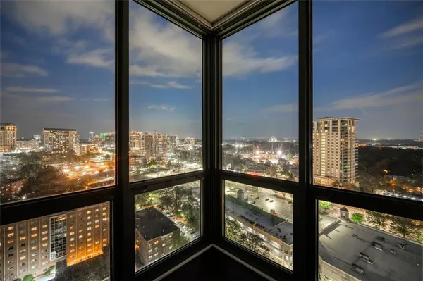 $1,799 | 2870 Pharr Ct S Northwest, Unit 2704, Atlanta, GA 30305