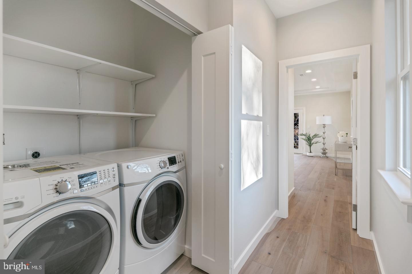 610 East Phil Ellena Street Philadelphia, PA 19119 - Photo 29 of 33 Hallway with laundry