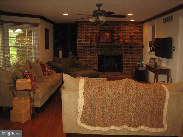 111 Golf Club Road Sewell, NJ 08080 - Photo 8 of 22 Gallery Image 8