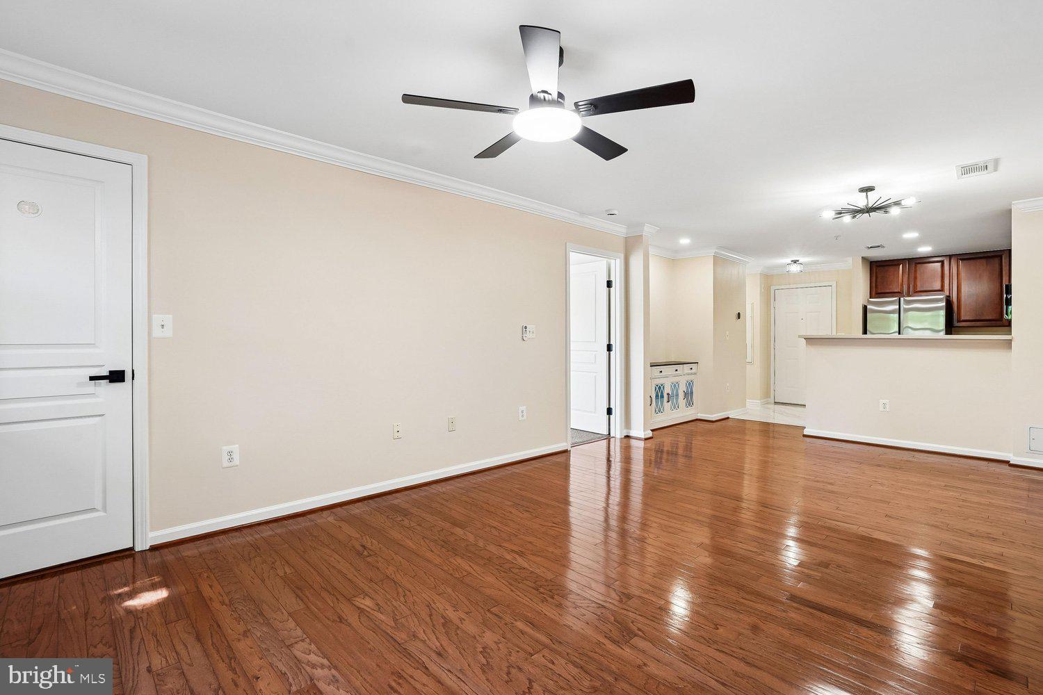 12001 Market Street, Unit T51 Reston, VA 20190 - Photo 14 of 60 Living Room