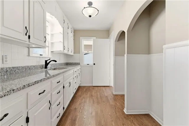 $425,000 | 17675 Evans Road, Tonganoxie, KS 66086