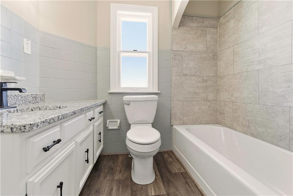 17675 Evans Road Tonganoxie, KS 66086 - Photo 14 of 39