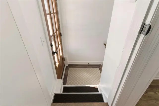 $425,000 | 17675 Evans Road, Tonganoxie, KS 66086