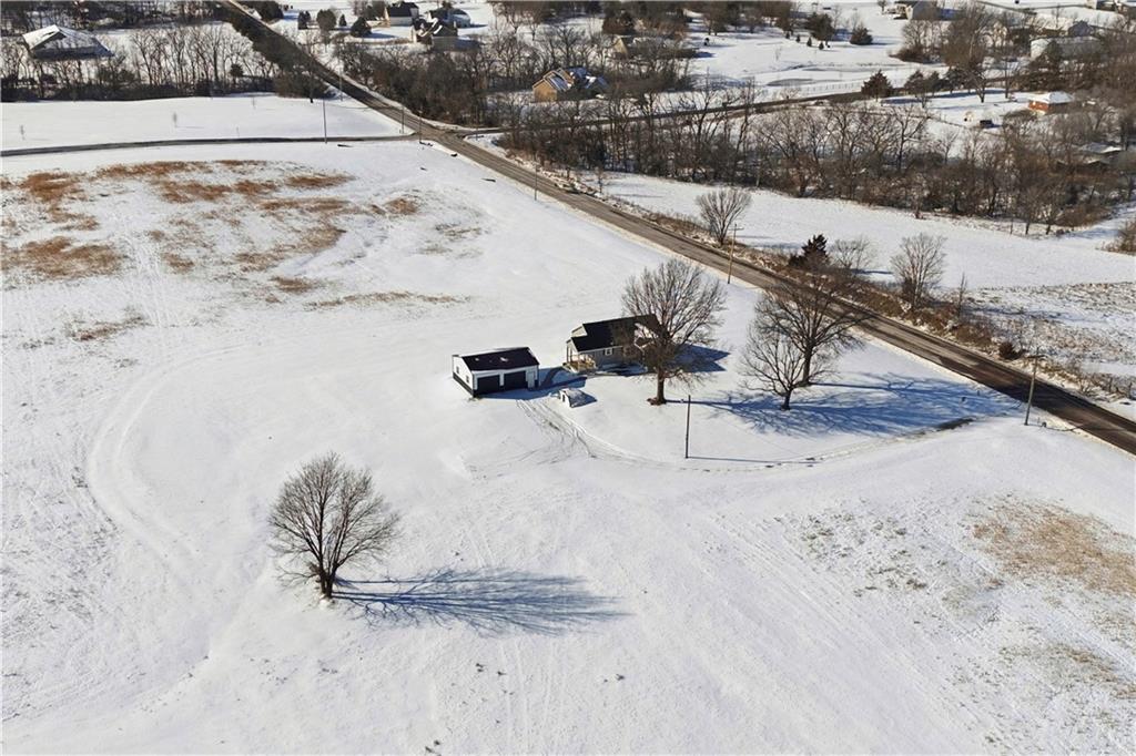 17675 Evans Road Tonganoxie, KS 66086 - Photo 37 of 39