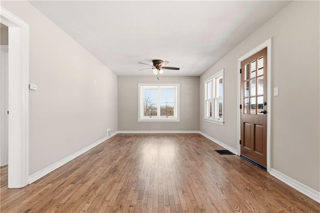 17675 Evans Road Tonganoxie, KS 66086 - Photo 10 of 39