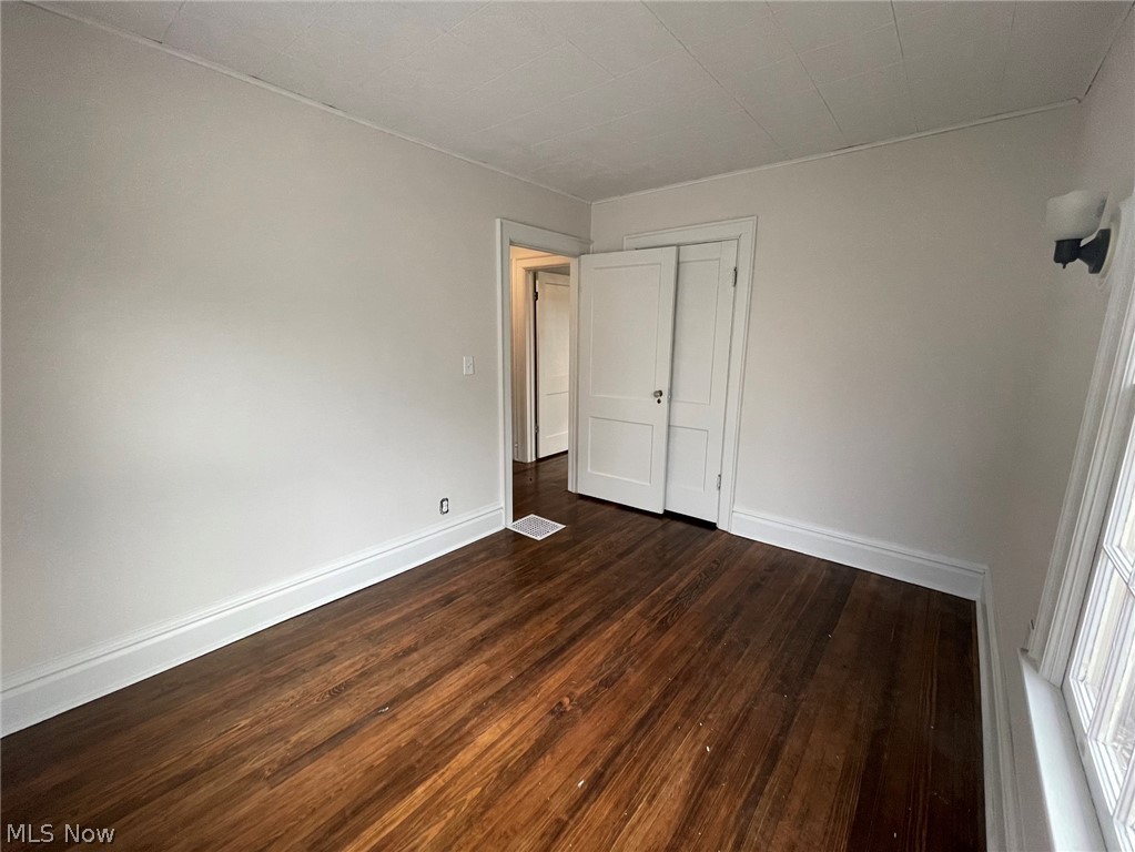 914 Cambridge Road Coshocton, OH 43812 - Photo 13 of 29 Bedroom