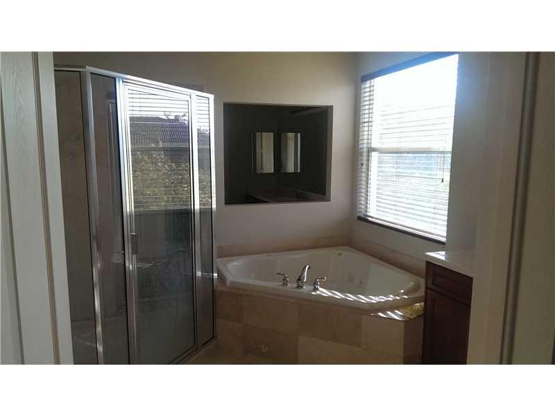3454 Meadowbrook Way Davie, FL 33328 - Photo 9 of 10 Master Bath/Spa