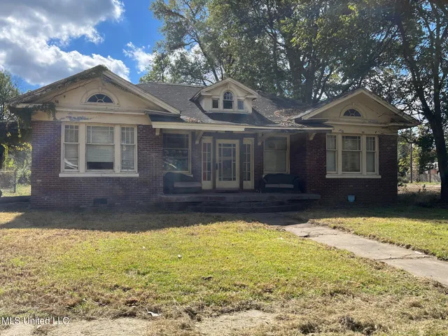 $39,500 | 230 School Street, Clarksdale, MS 38614