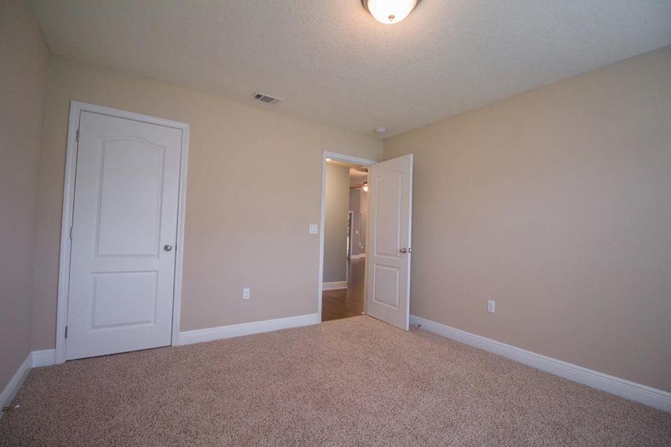 4500 Hermosa Road Crestview, FL 32539 - Photo 16 of 27 a view of an empty room