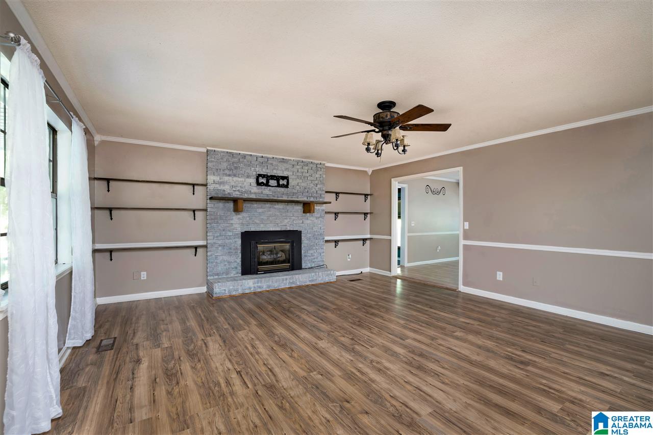 225 County Road 33 Oneonta, AL 35121 - Photo 7 of 41