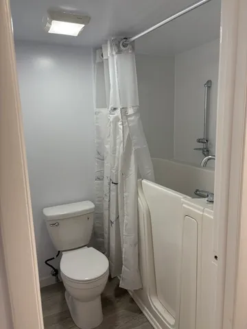 $394,000 | 301 Lake Hinsdale Drive, Unit 108, Willowbrook, IL 60527