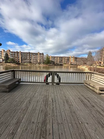 $394,000 | 301 Lake Hinsdale Drive, Unit 108, Willowbrook, IL 60527