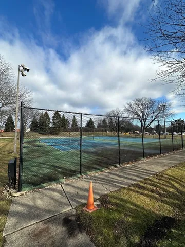 $394,000 | 301 Lake Hinsdale Drive, Unit 108, Willowbrook, IL 60527