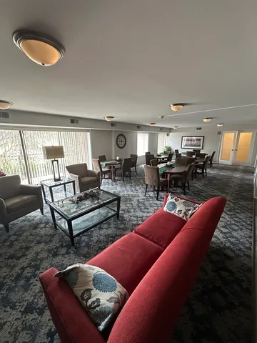 $394,000 | 301 Lake Hinsdale Drive, Unit 108, Willowbrook, IL 60527