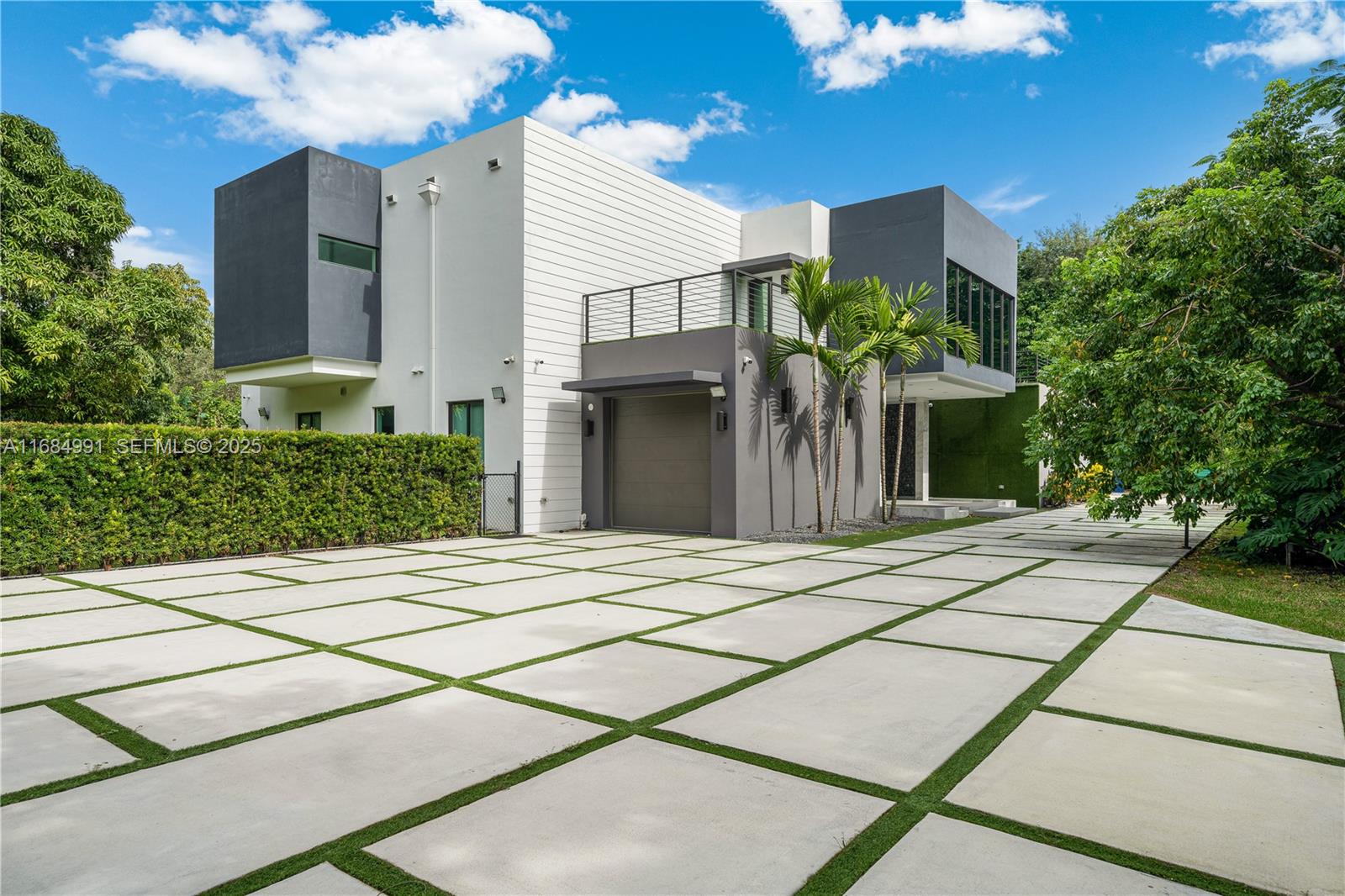 6695 Southwest 112th Street Pinecrest, FL 33156 - Photo 4 of 99