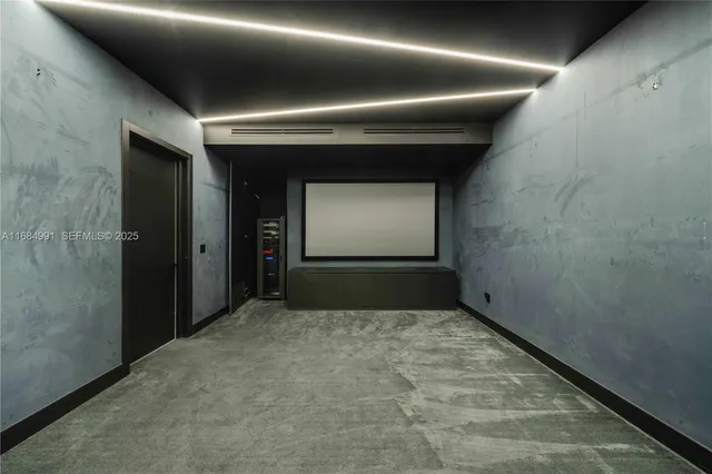 $6,800,000 | 6695 Southwest 112th Street, Pinecrest, FL 33156