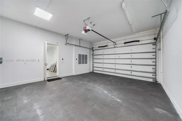 $6,800,000 | 6695 Southwest 112th Street, Pinecrest, FL 33156