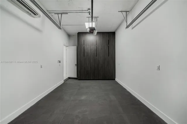 $6,800,000 | 6695 Southwest 112th Street, Pinecrest, FL 33156