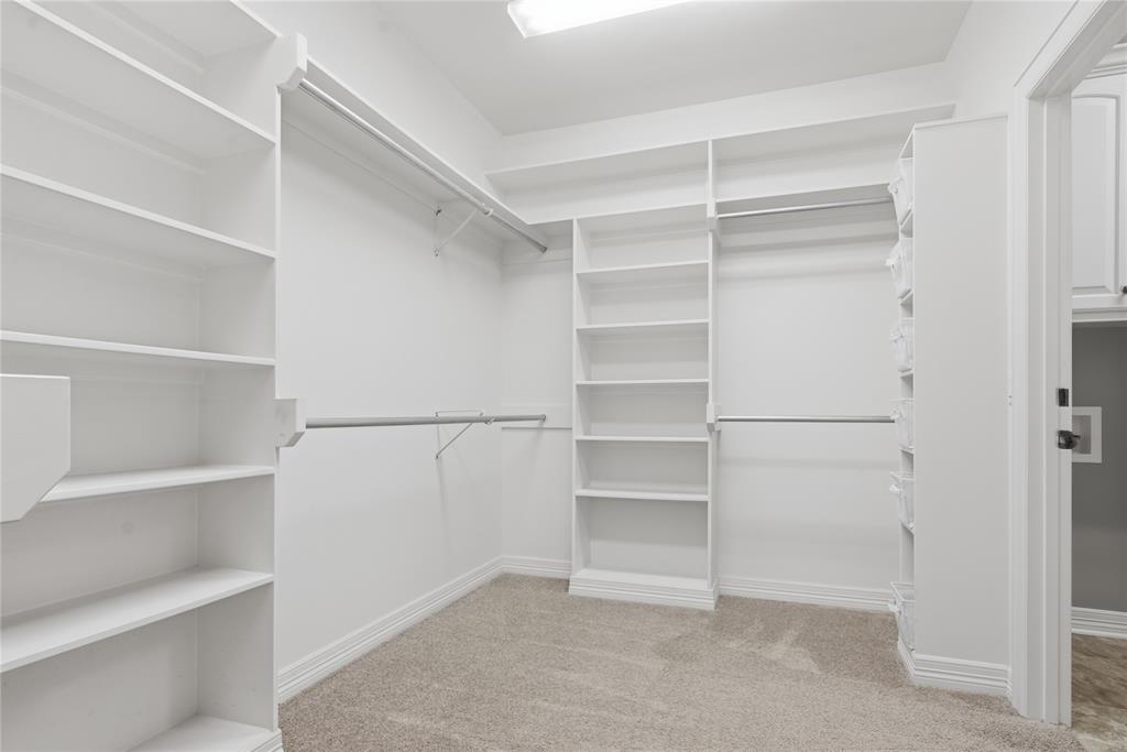 19481 Sandhill Lane Flint, TX 75762 - Photo 18 of 23 a view of an empty walk in closet