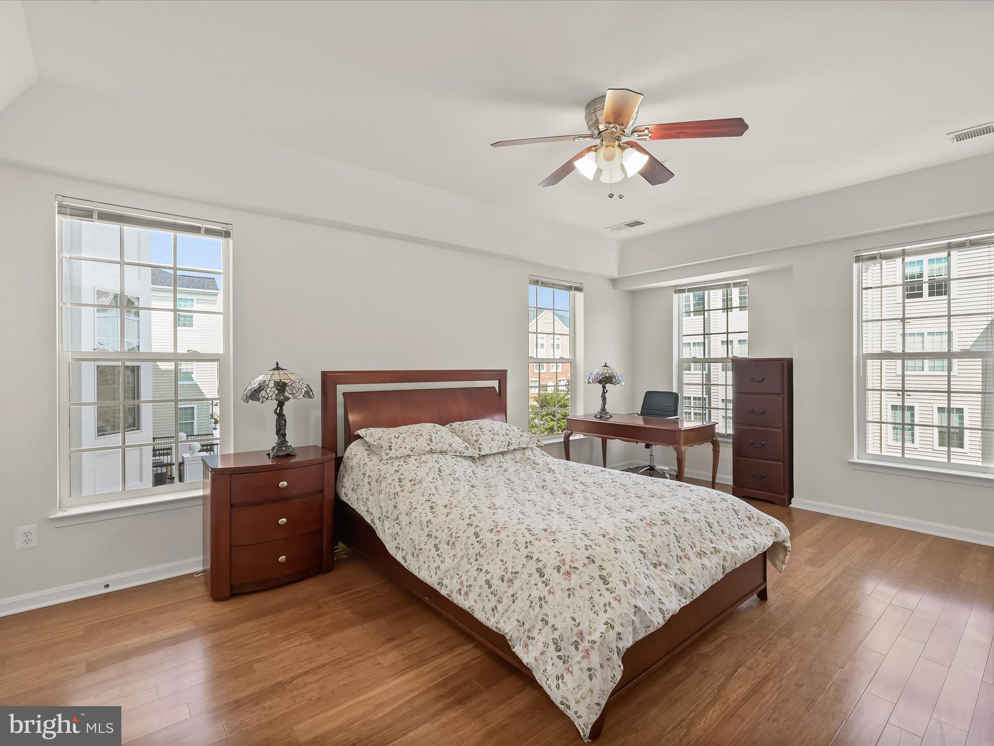 7335 Brookview Road, Unit 307 Elkridge, MD 21075 - Photo 25 of 50 Primary Bedroom - En-Suite Full Bath - WIC