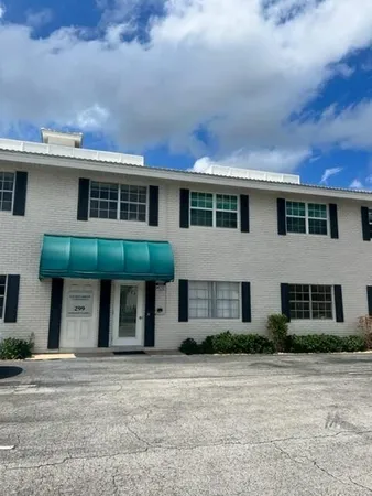 $1,800 | 299 Southwest 7th Street, Unit 1060, Boca Raton, FL 33432