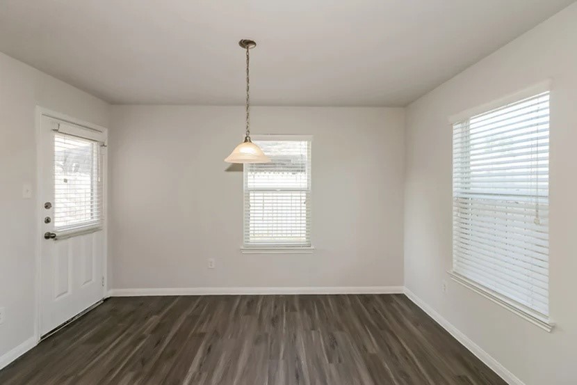 12623 Wild Strawberry Road Houston, TX 77038 - Photo 6 of 13 Photos may be representative of the floor plan and not the exact home. Finishes, layout, and features of the actual property for lease may vary.