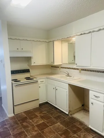 $825 | 5433 40th Street, Unit A, Lubbock, TX 79414