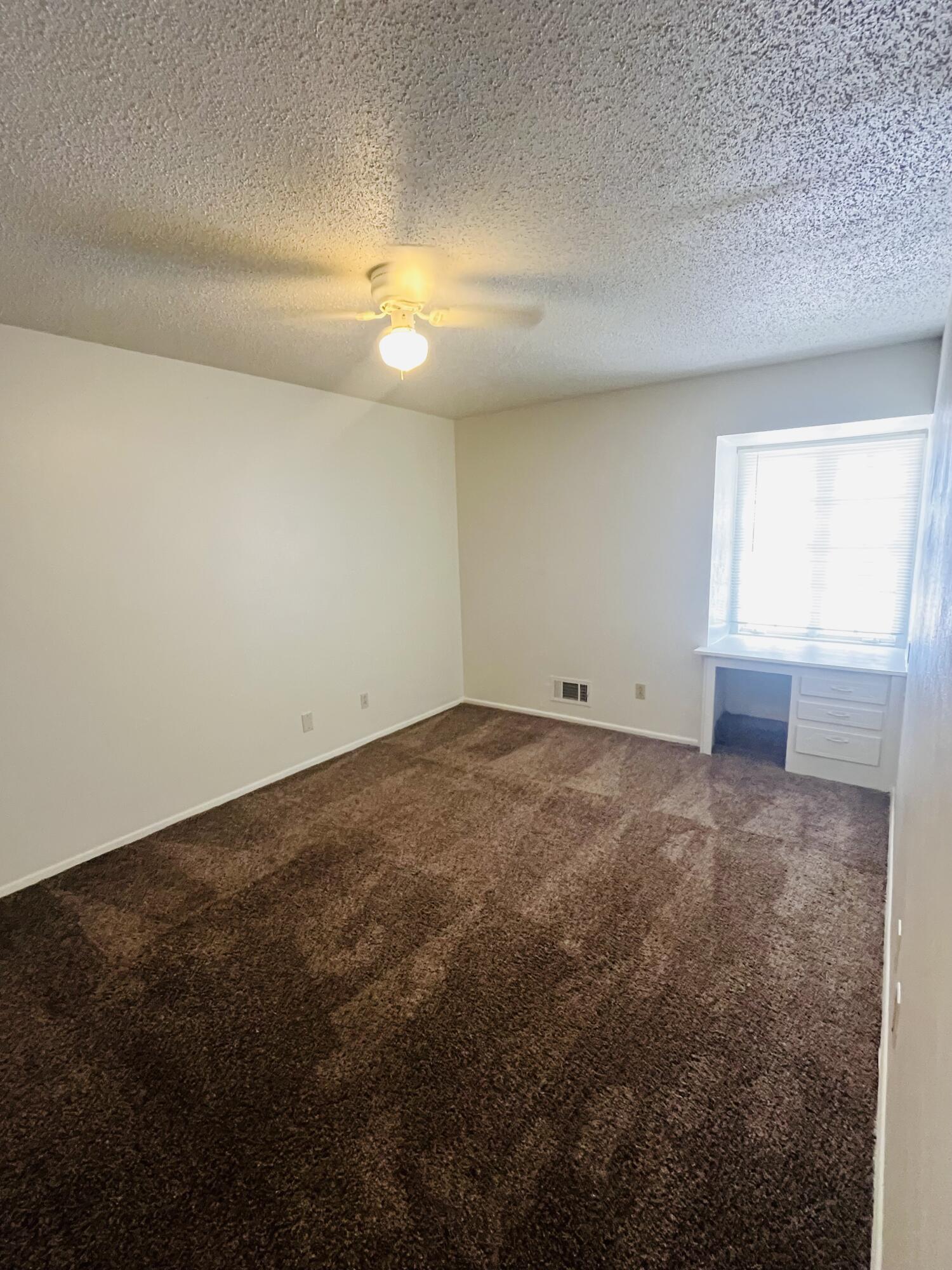 5433 40th Street, Unit A Lubbock, TX 79414 - Photo 6 of 9 5433 40-6