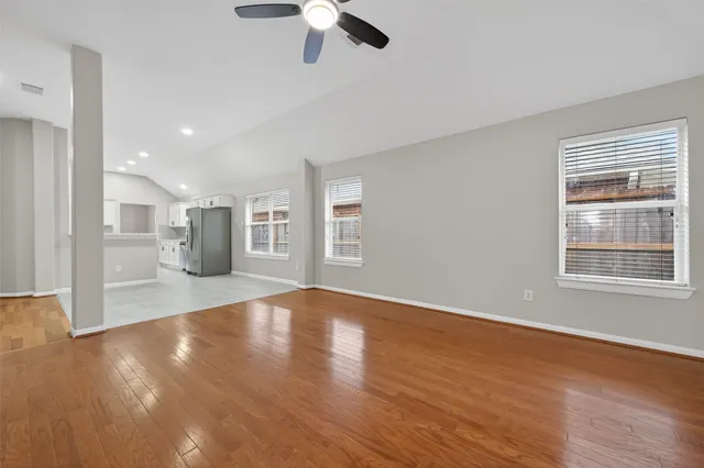 $2,100 | 21725 York Timbers Drive, Kingwood, TX 77339