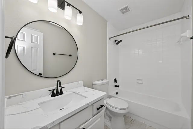 $2,100 | 21725 York Timbers Drive, Kingwood, TX 77339