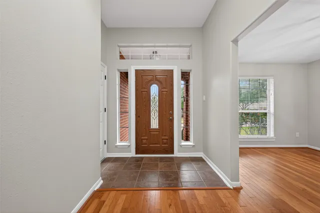 $2,100 | 21725 York Timbers Drive, Kingwood, TX 77339