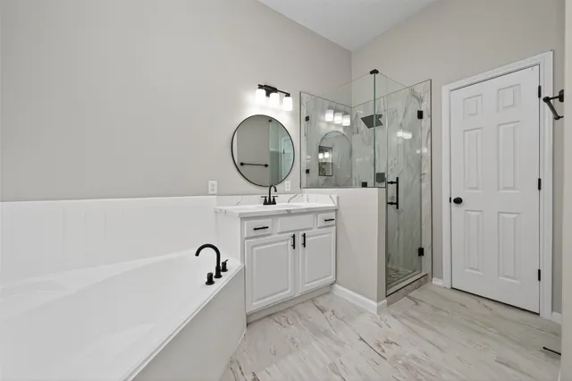 $2,100 | 21725 York Timbers Drive, Kingwood, TX 77339