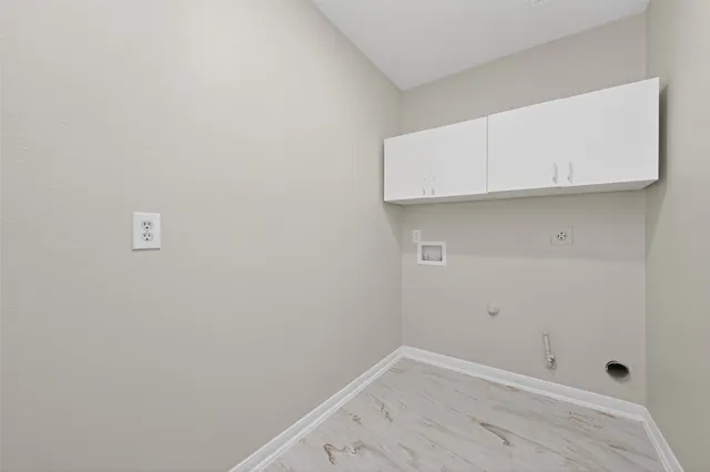 $2,100 | 21725 York Timbers Drive, Kingwood, TX 77339