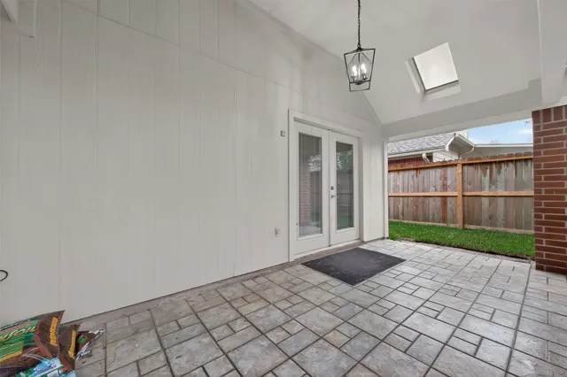 $2,100 | 21725 York Timbers Drive, Kingwood, TX 77339