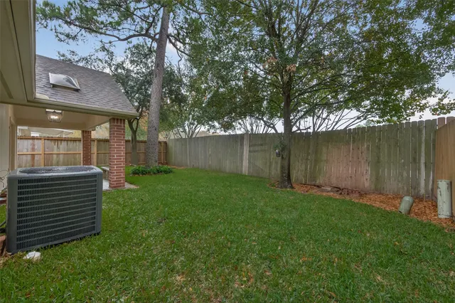 $2,100 | 21725 York Timbers Drive, Kingwood, TX 77339