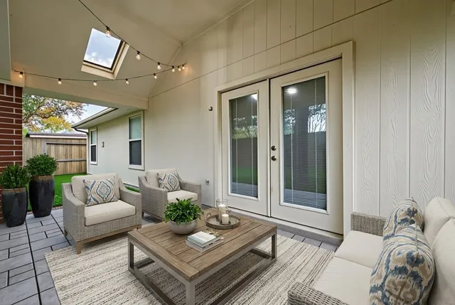 $2,100 | 21725 York Timbers Drive, Kingwood, TX 77339