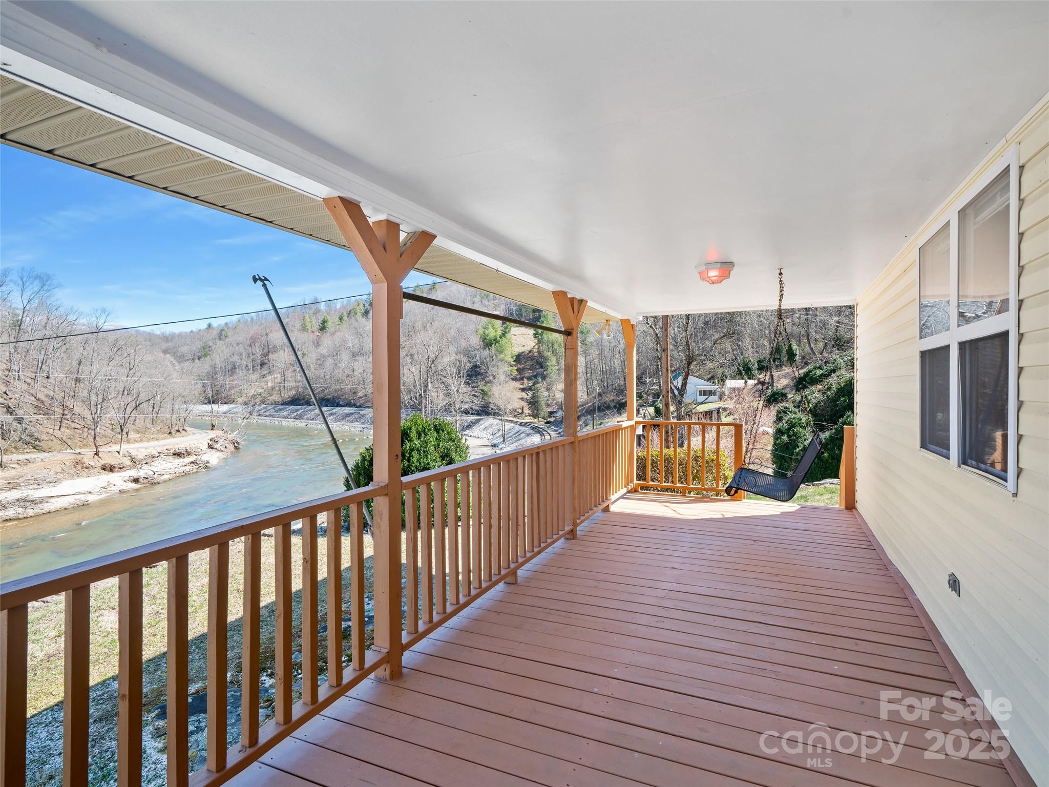 427 Johnson Cemetery Road Bakersville, NC 28705 - Photo 2 of 36