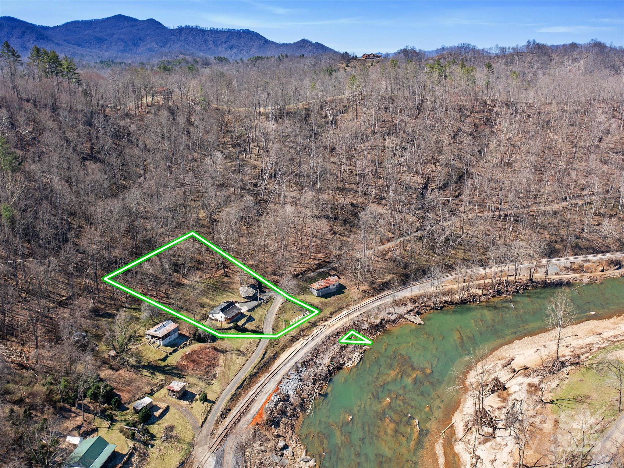 427 Johnson Cemetery Road Bakersville, NC 28705 - Photo 23 of 36