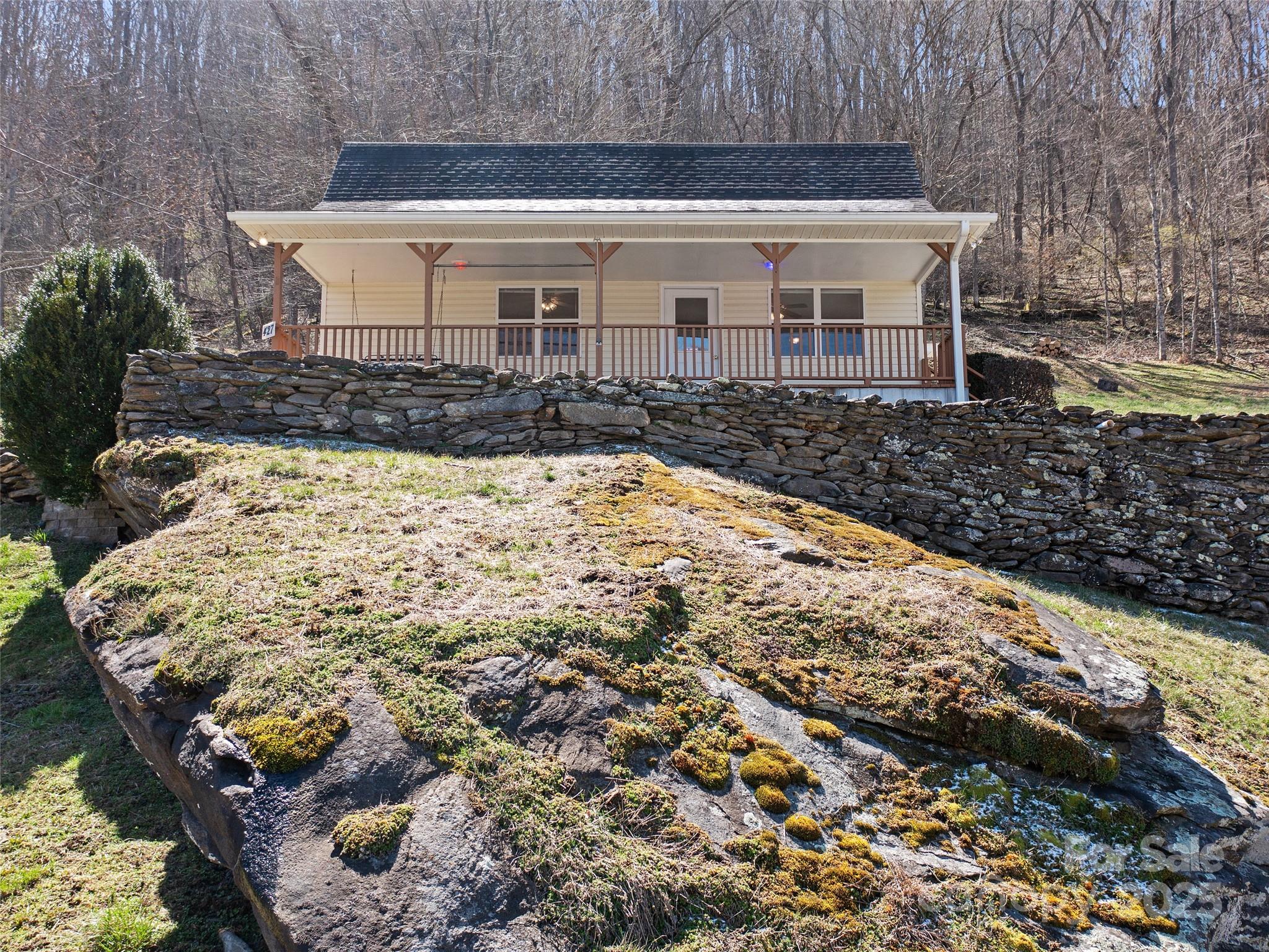 427 Johnson Cemetery Road Bakersville, NC 28705 - Photo 24 of 36