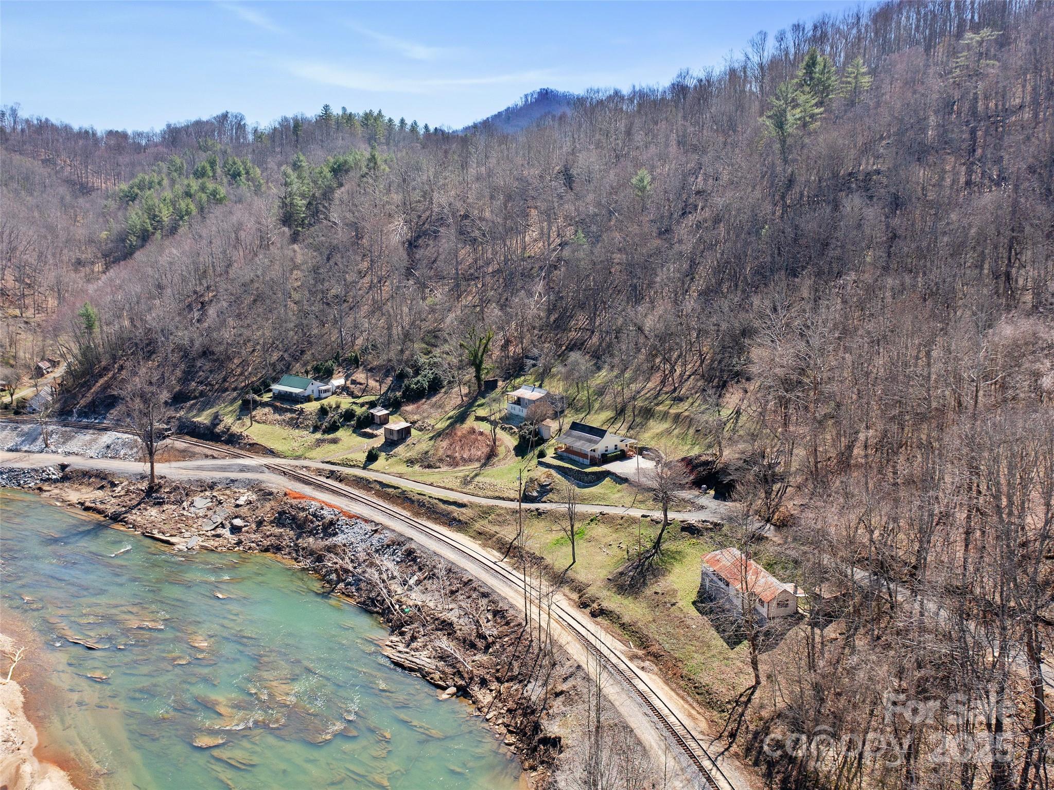 427 Johnson Cemetery Road Bakersville, NC 28705 - Photo 27 of 36