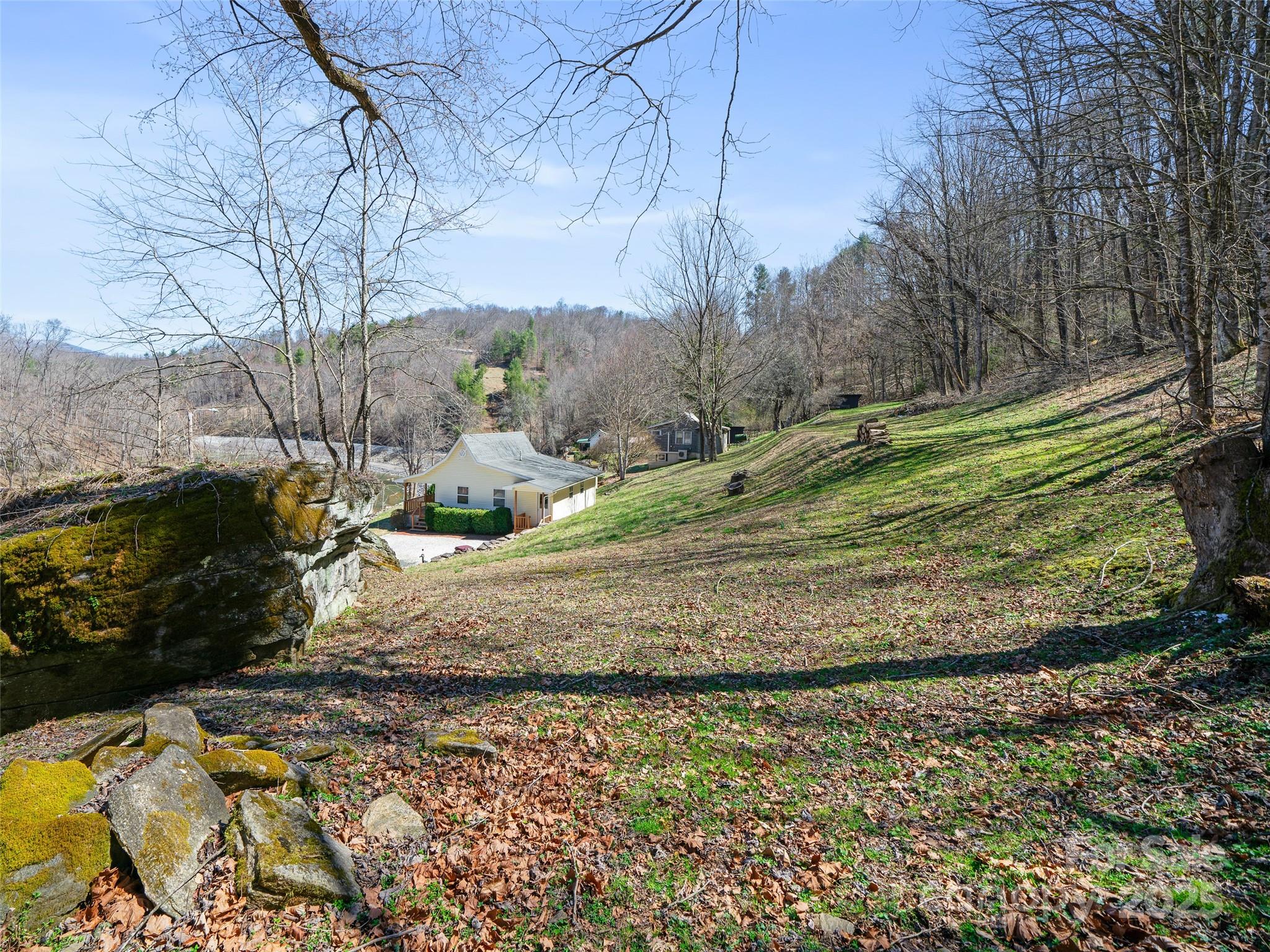 427 Johnson Cemetery Road Bakersville, NC 28705 - Photo 32 of 36