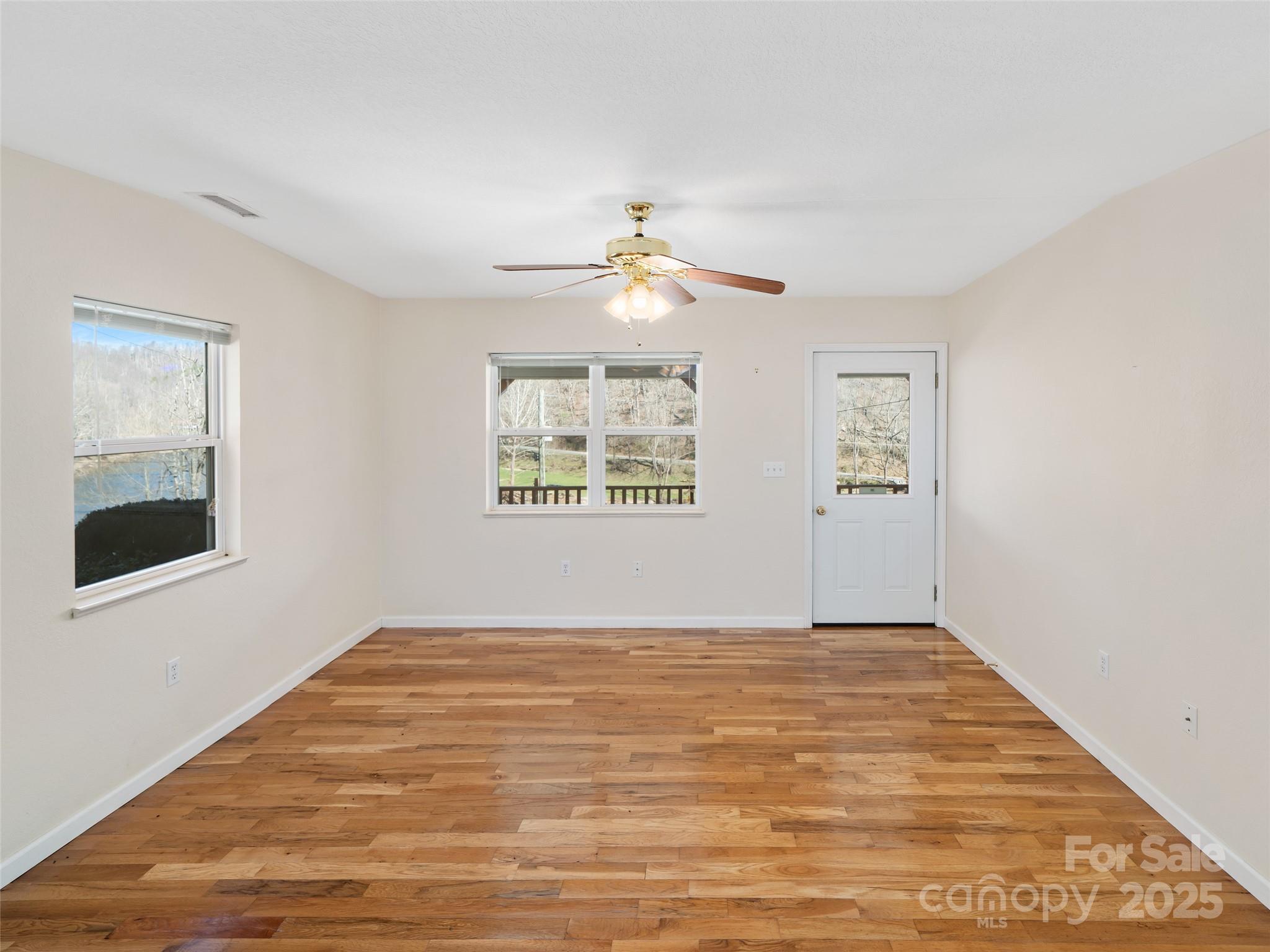 427 Johnson Cemetery Road Bakersville, NC 28705 - Photo 4 of 36