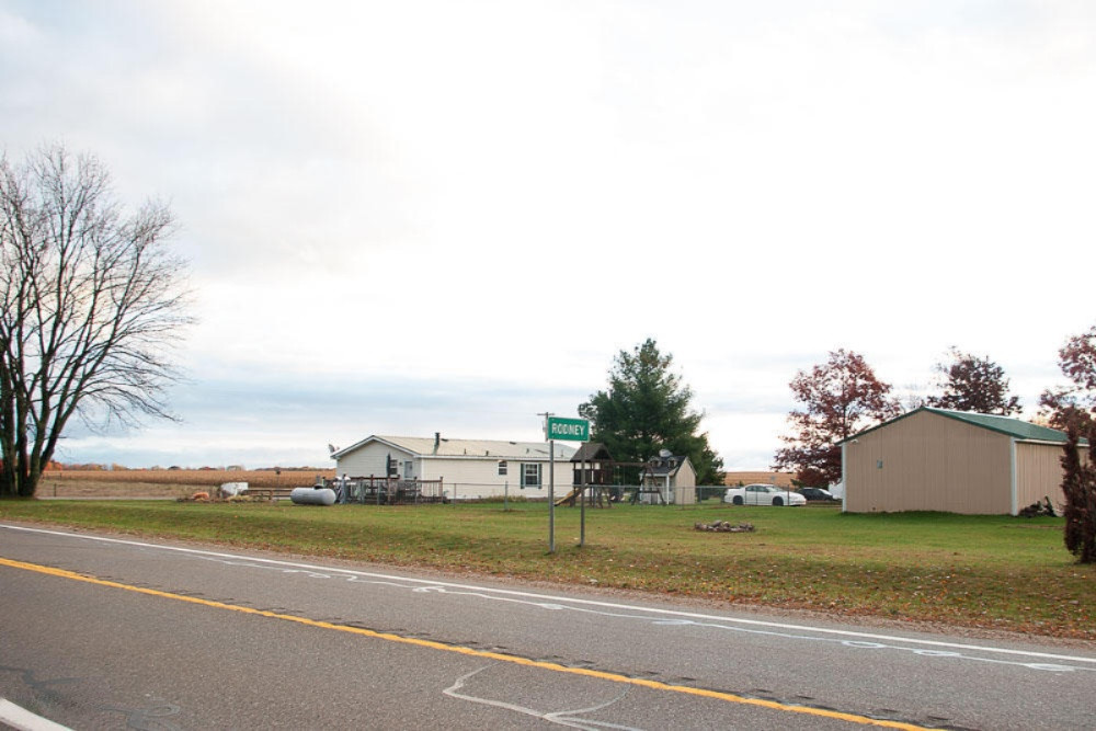 11981 14 Mile Road Rodney, MI 49342 - Photo 5 of 28 IMGP0004