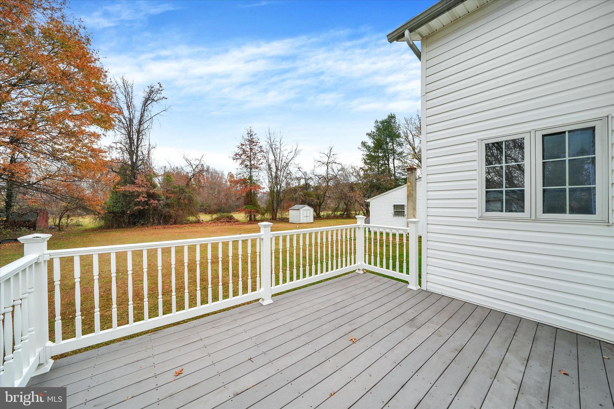 779 Chestnut Hill Road West Elkton, MD 21921 - Photo 26 of 28 Rear deck