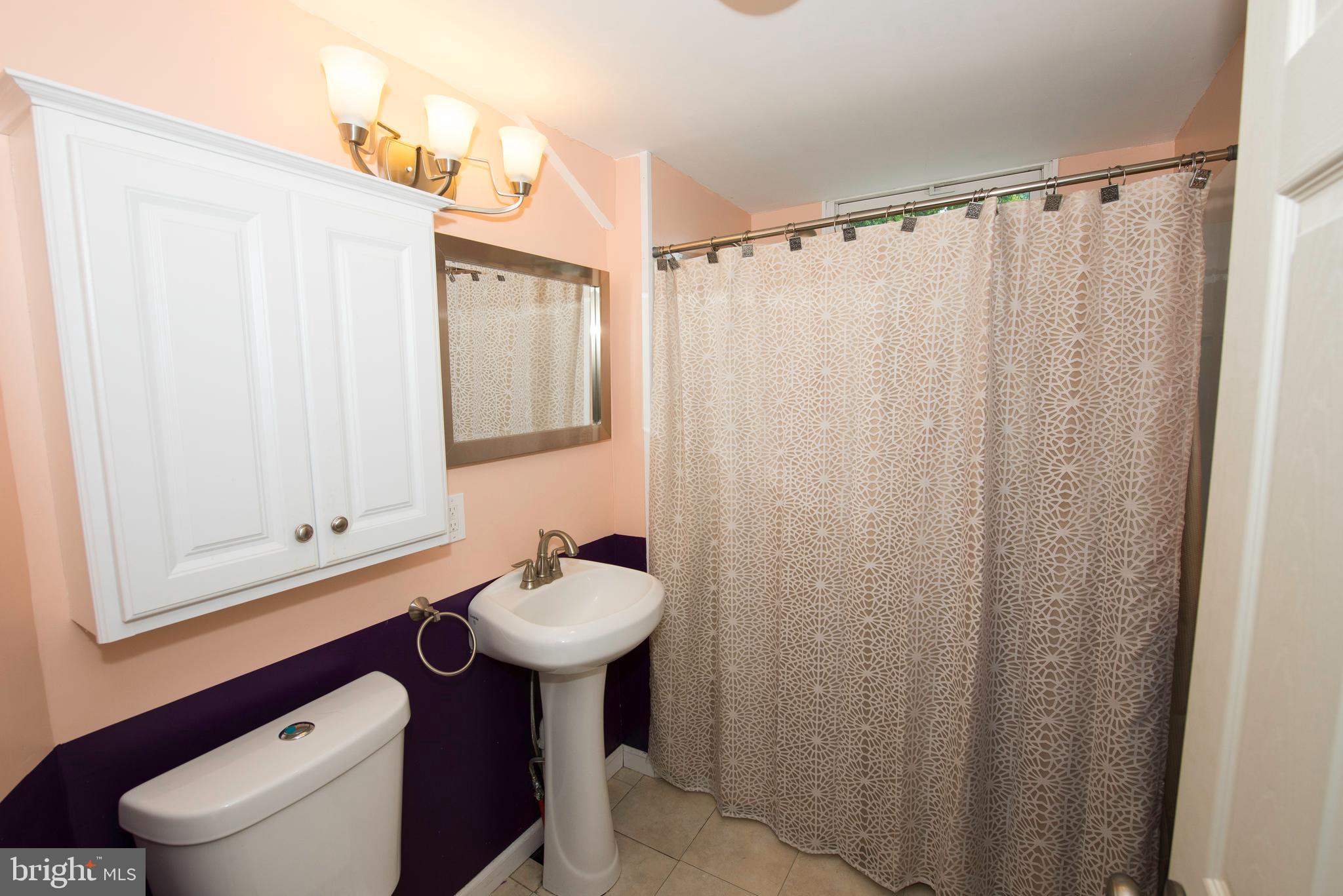 4712 Buckeye Road Emmaus, PA 18049 - Photo 11 of 12 Gallery Image 11