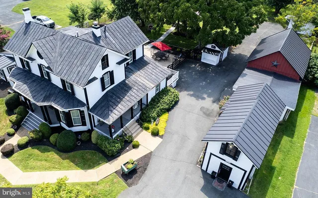 $1,685,000 | 20857 Ashburn Road, Ashburn, VA 20147