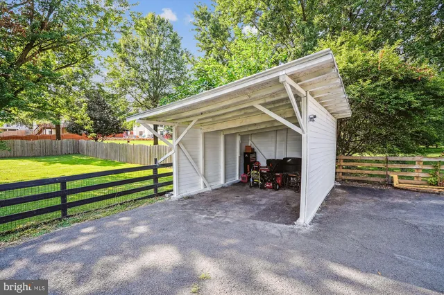 $1,685,000 | 20857 Ashburn Road, Ashburn, VA 20147