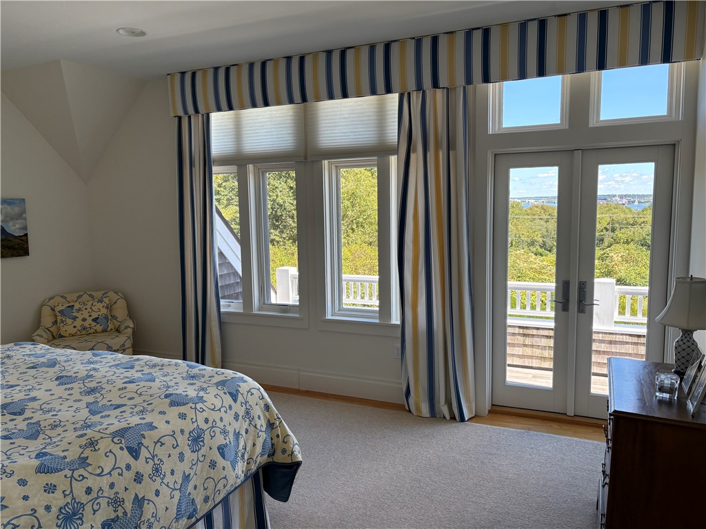 167 Walcott Avenue Jamestown, RI 02835 - Photo 15 of 16