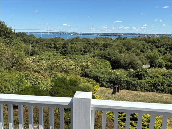 $10,000 | 167 Walcott Avenue, Jamestown, RI 02835